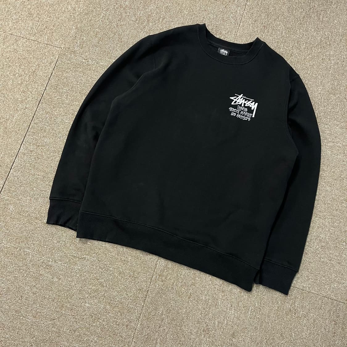 스투시 x 도버스트릿 마켓 LA  맨투맨 상품이미지2