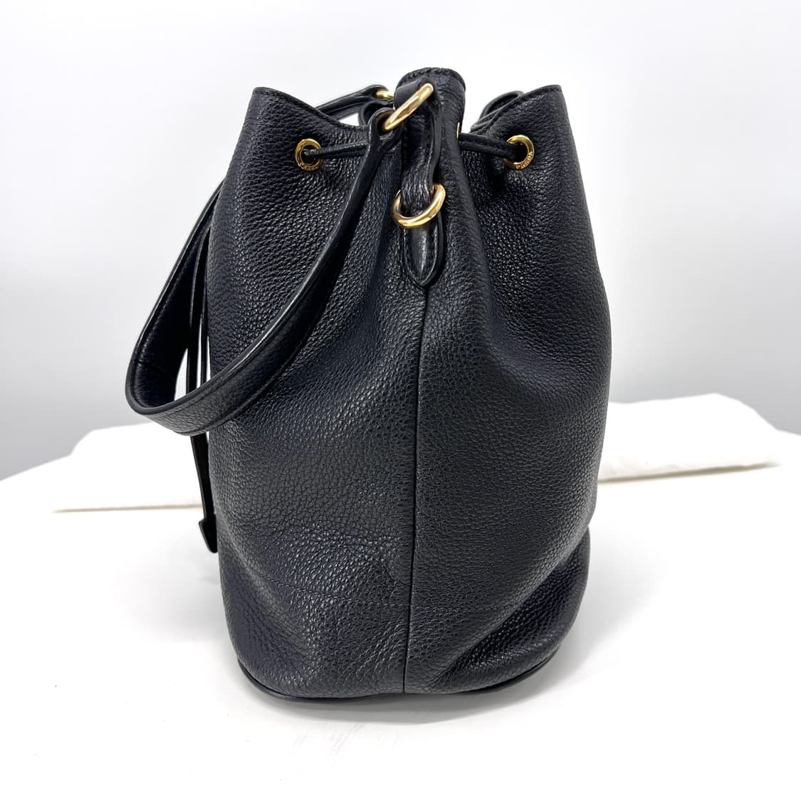 프라다 비텔로 다이노 버킷백 크로스백 블랙 (1BE018) 상품이미지7