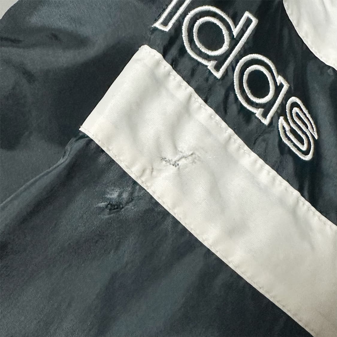 아디다스 빅로고 올드스쿨 윈드브레이커 상품이미지5