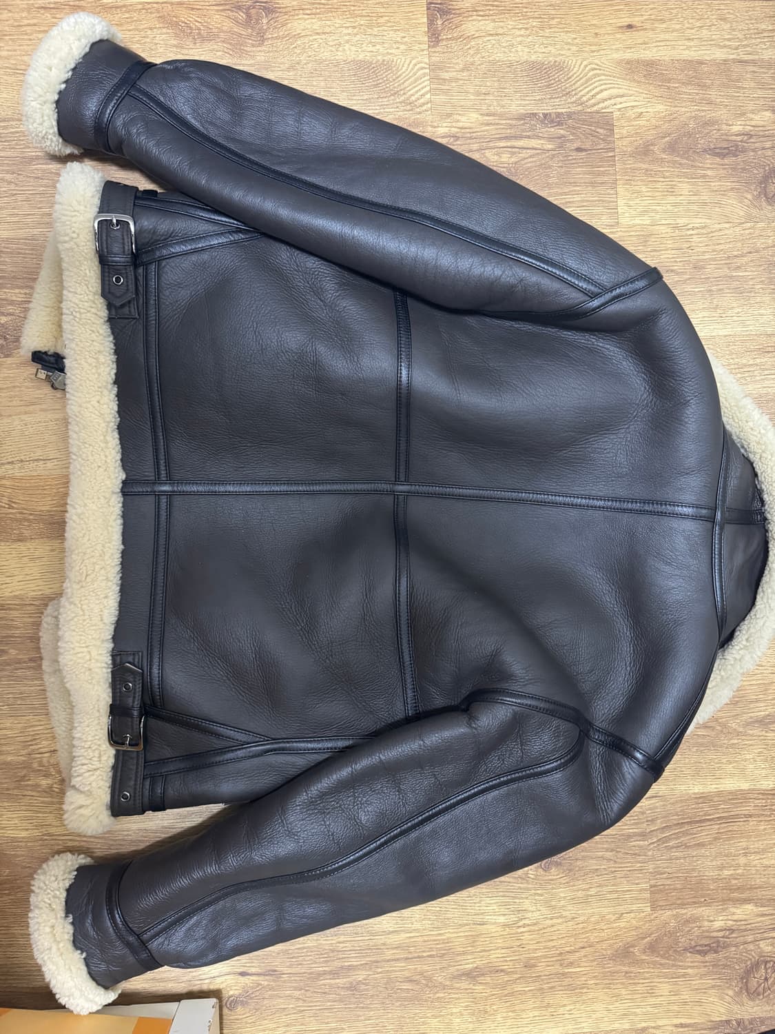 딤스킨(구 신흥사) 무스탕 판매합니다 상품이미지2