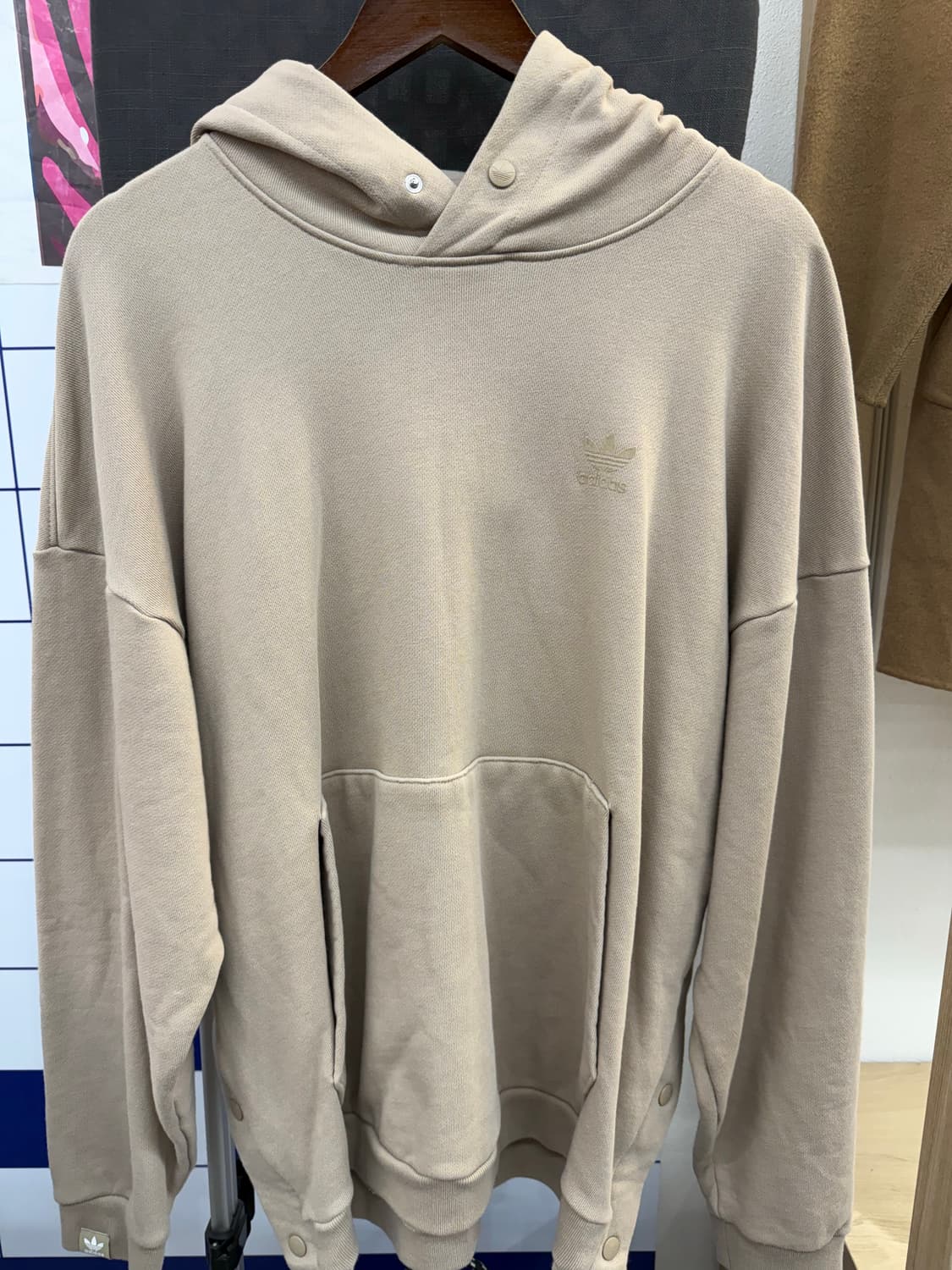 아디다스 오트밀 후드티 상품이미지1