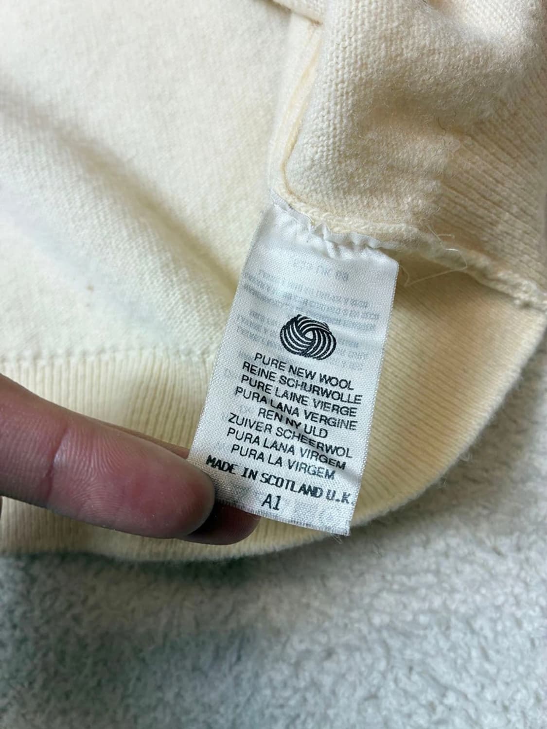 버버리 90'S 아가일 금장 버튼 램스울 니트 가디건 PN7000 상품이미지8