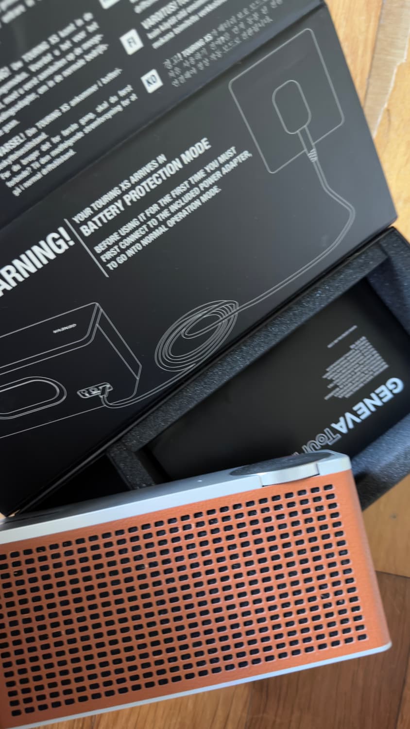 제네바 Touring/XS 블루투스 스피커 꼬냑색상 상품이미지3