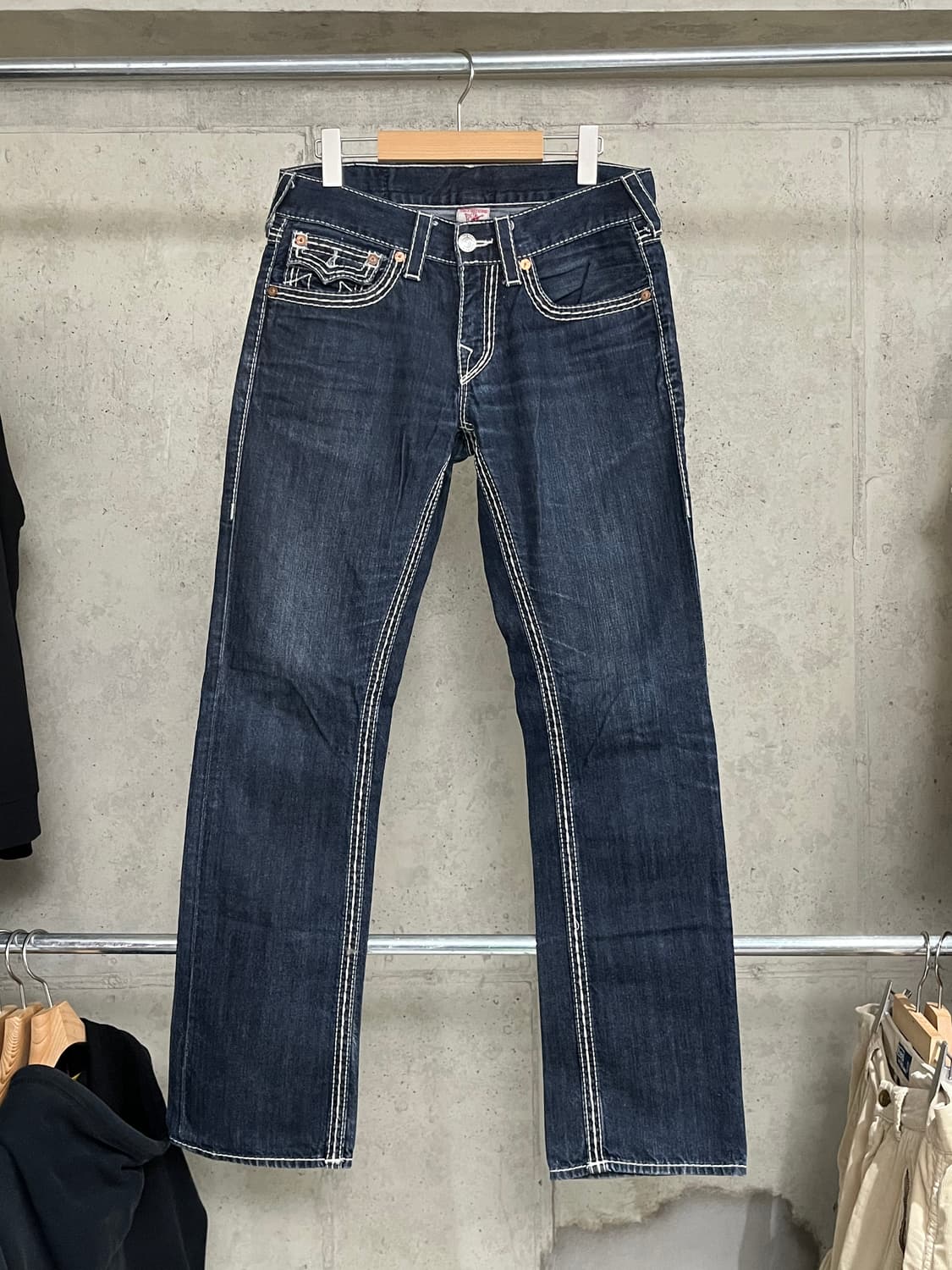 TRUE RELIGION STRAIGHT DENIM 상품이미지4