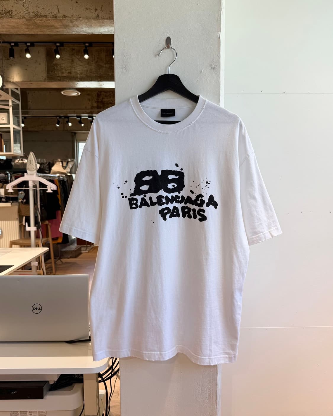 발렌시아가 화이트 핸드 드로운 bb 아이콘 하프티  상품이미지2