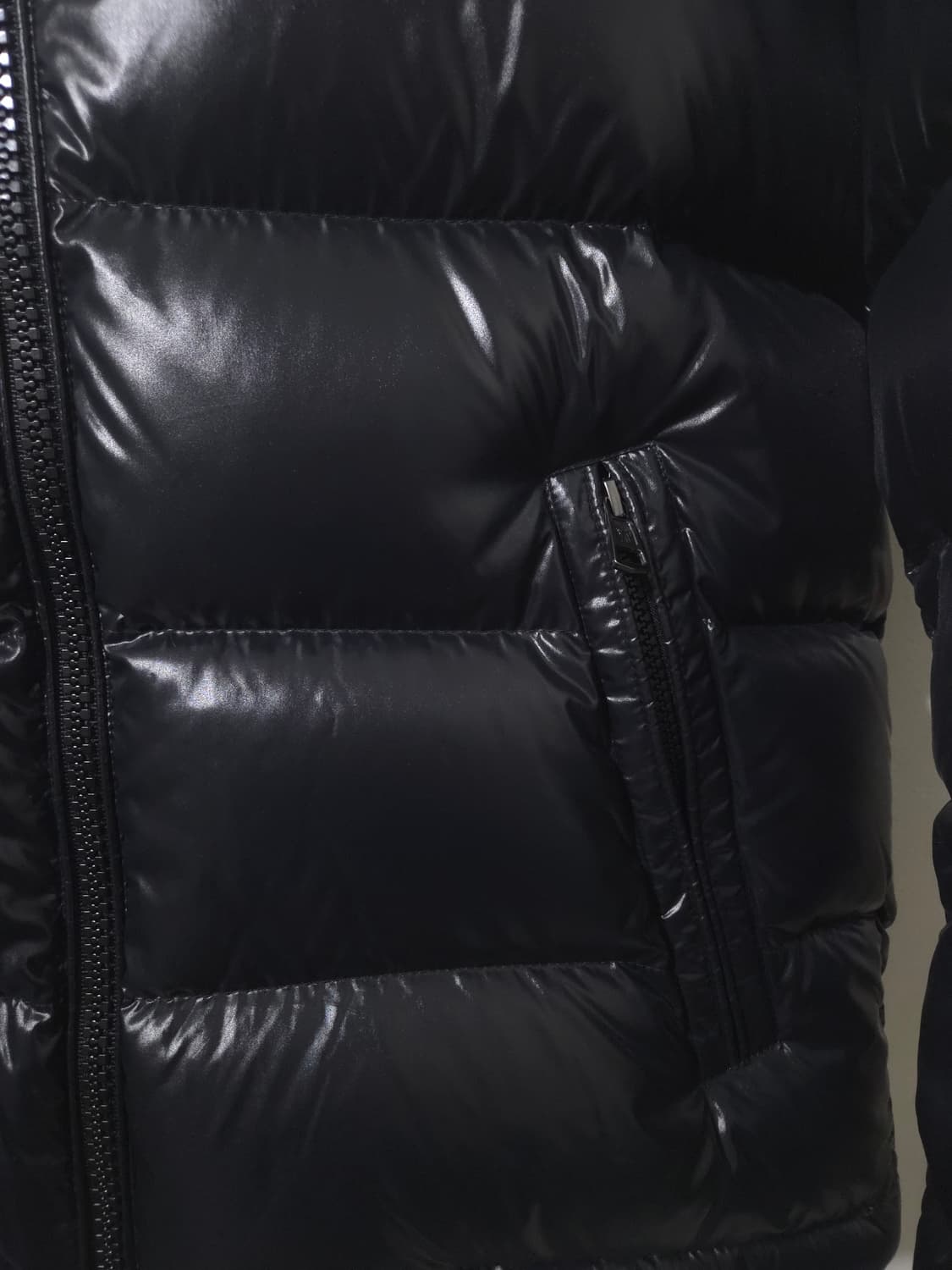 [새상품, 25FW] 몽클레어 마야 쇼트 다운 패딩 2 Size 상품이미지5