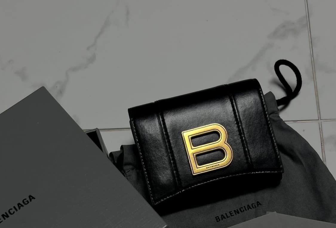 발렌시아가 컴팩트 B로고 반지갑 풀박스 상품이미지2