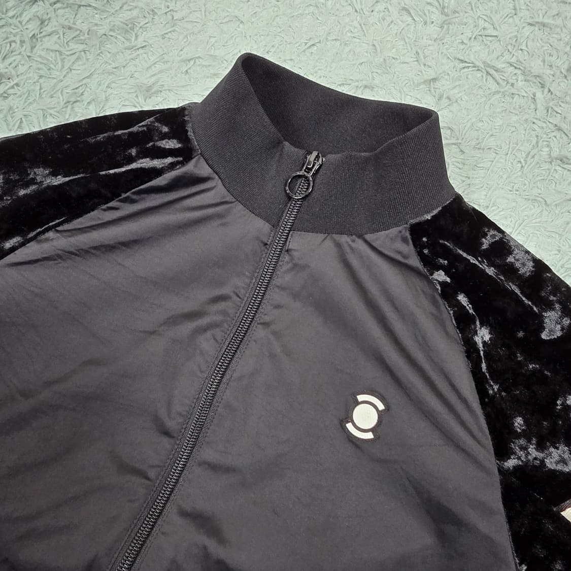 와이드앵글 여성 비즈로고 벨벳배색 트랙자켓 90 상품이미지3