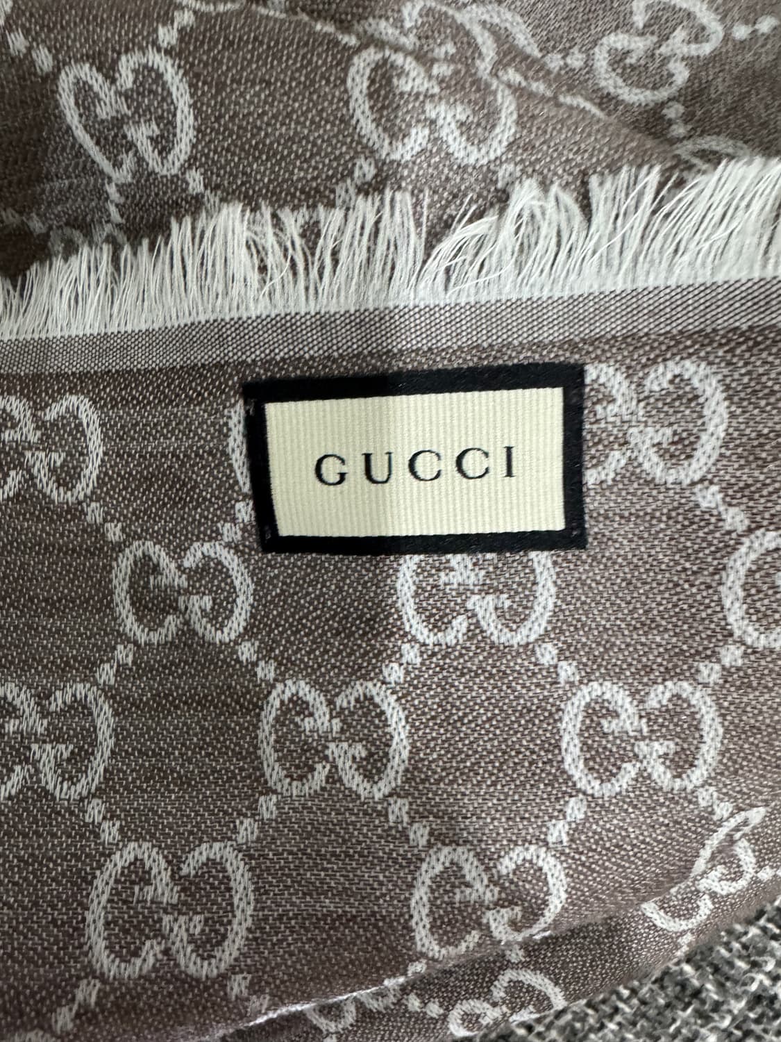 구찌 GG 패턴 울 실크 스카프 정품 상품이미지4
