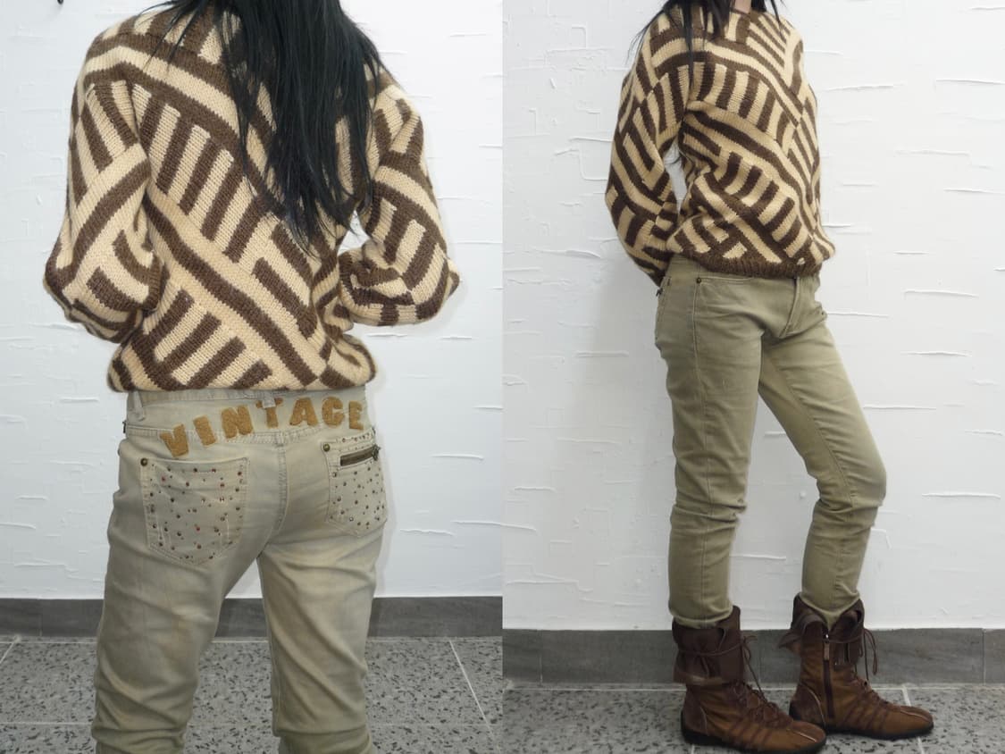 butter caramel v-neck knit 상품이미지1