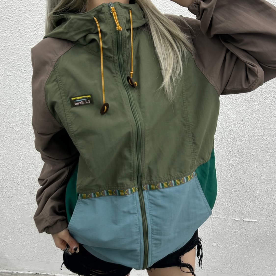 엘엘빈 브라운배색 카키 바람막이 M 상품이미지2