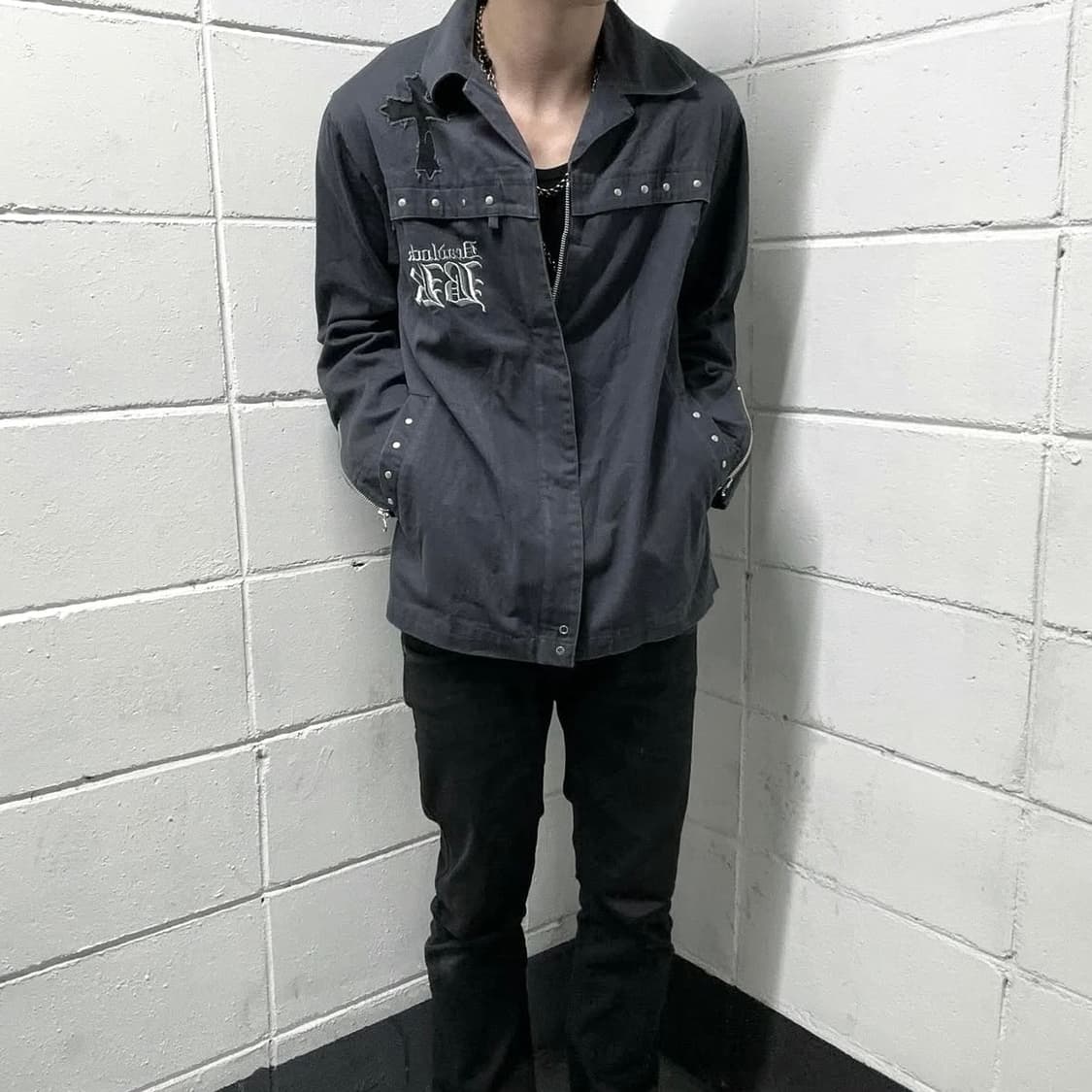 beablack cross stud detail jacket 상품이미지1