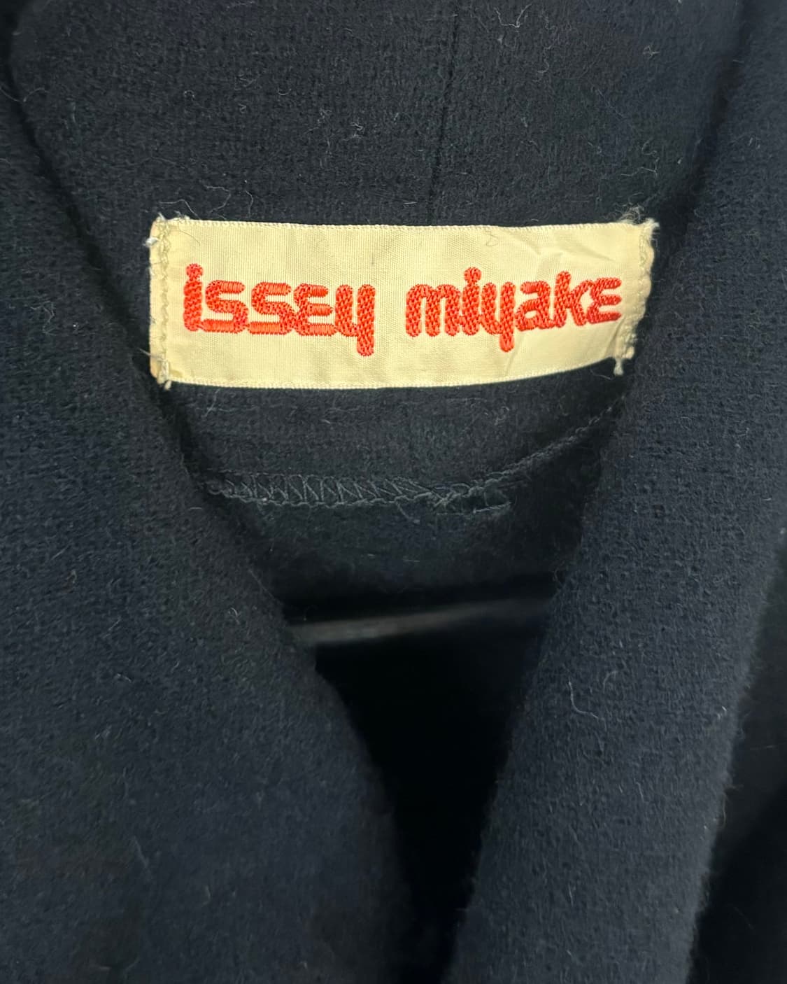 이세이 미야케 블랙 카울 넥 롱 드레스 상품이미지7