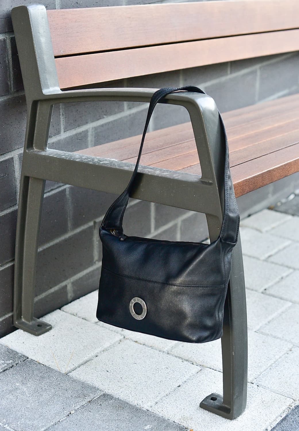 셀린느 레더 숄더백(정품) 상품이미지1