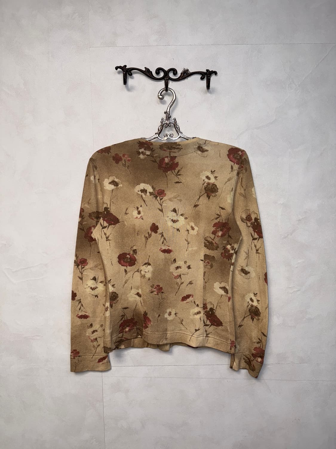 Beige tie dye vintage flower button knit 상품이미지6