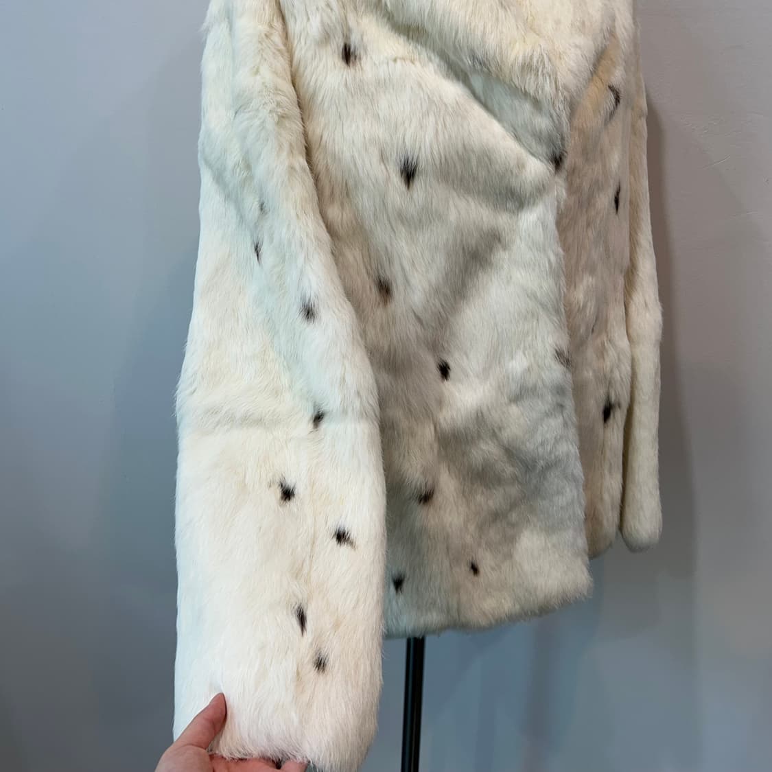 화이트 도트 레빗퍼 자켓 상품이미지5