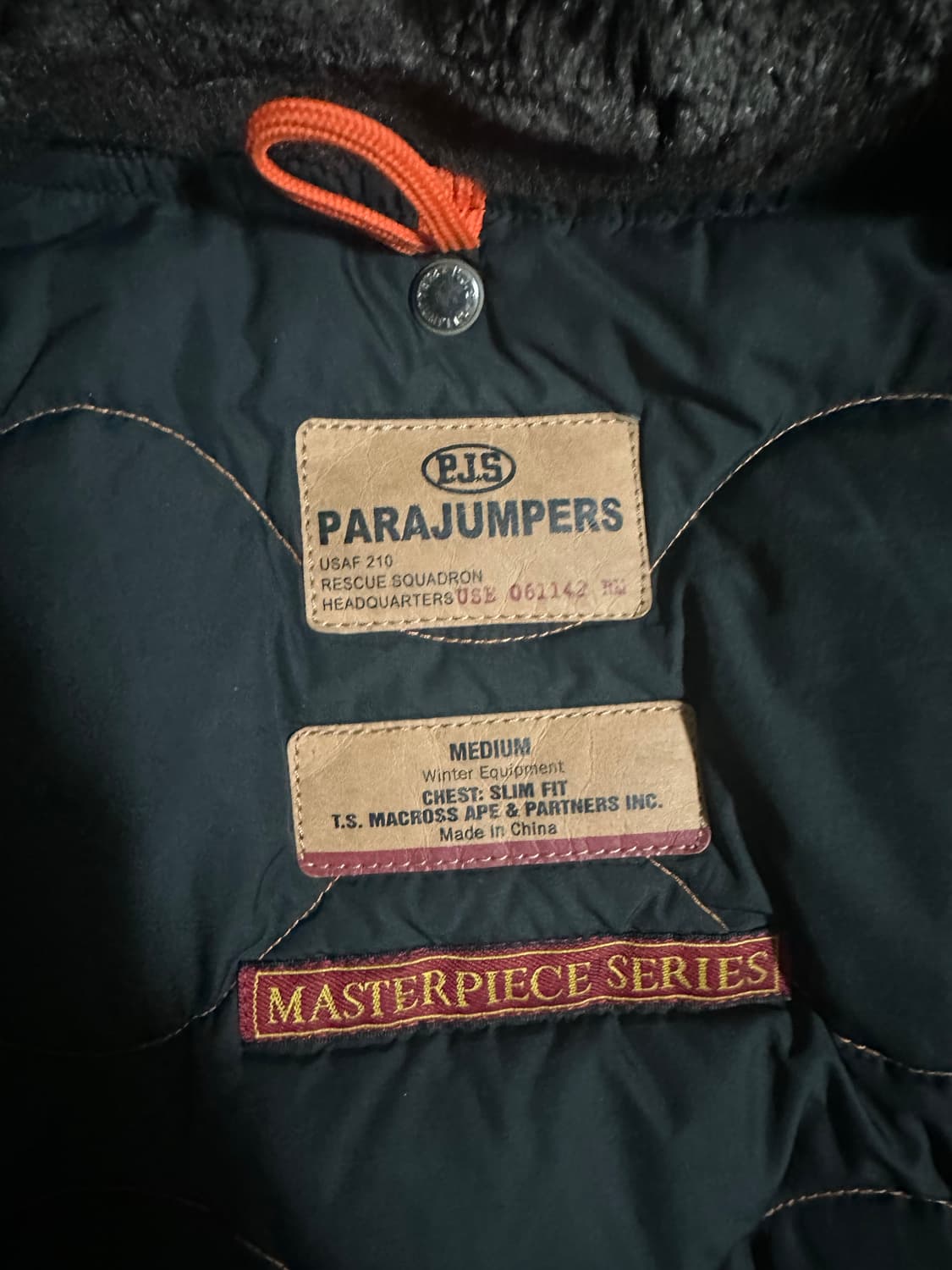 파라점퍼스 고비 판매합니다 상품이미지6