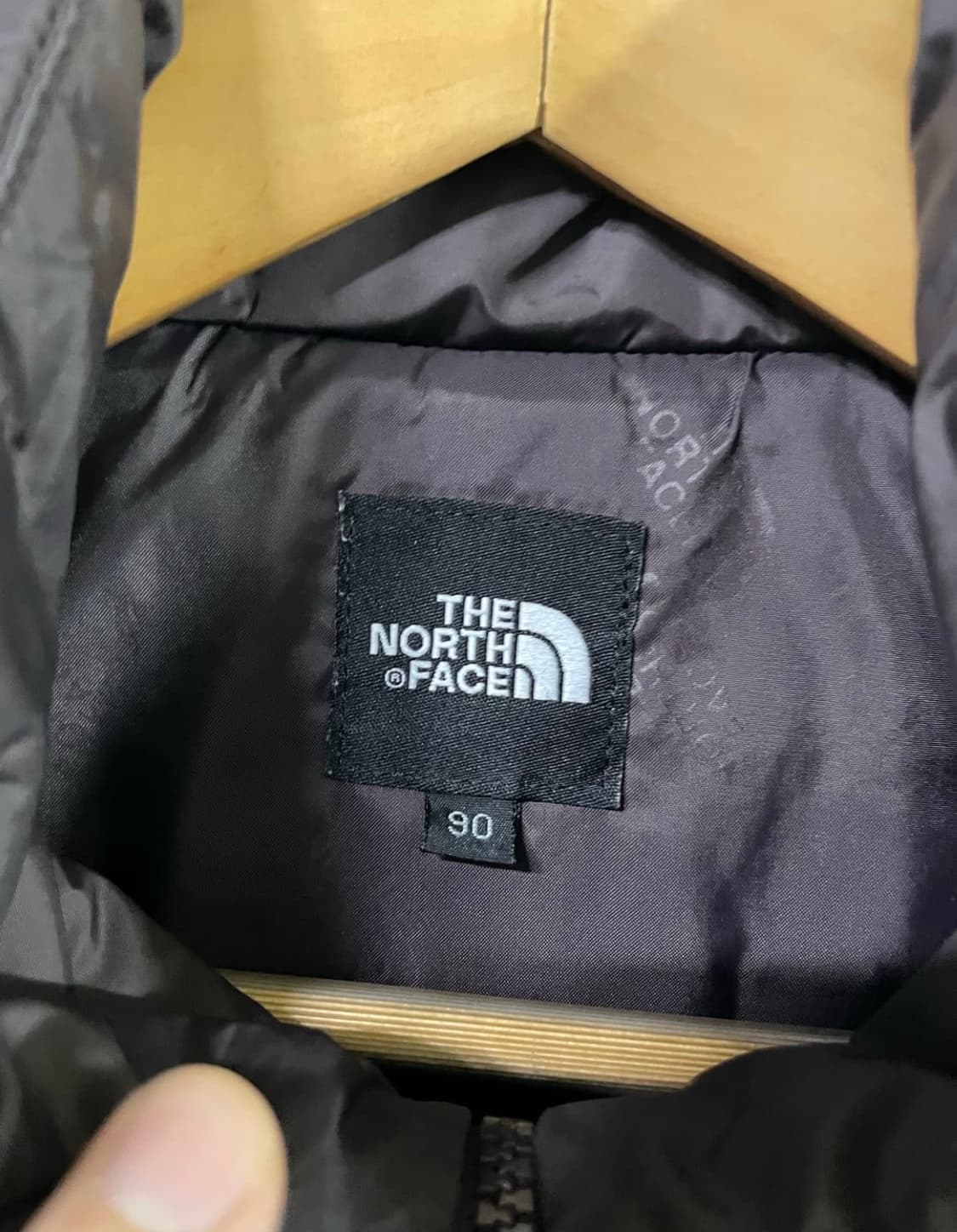 노스페이스 경량패딩 상품이미지4