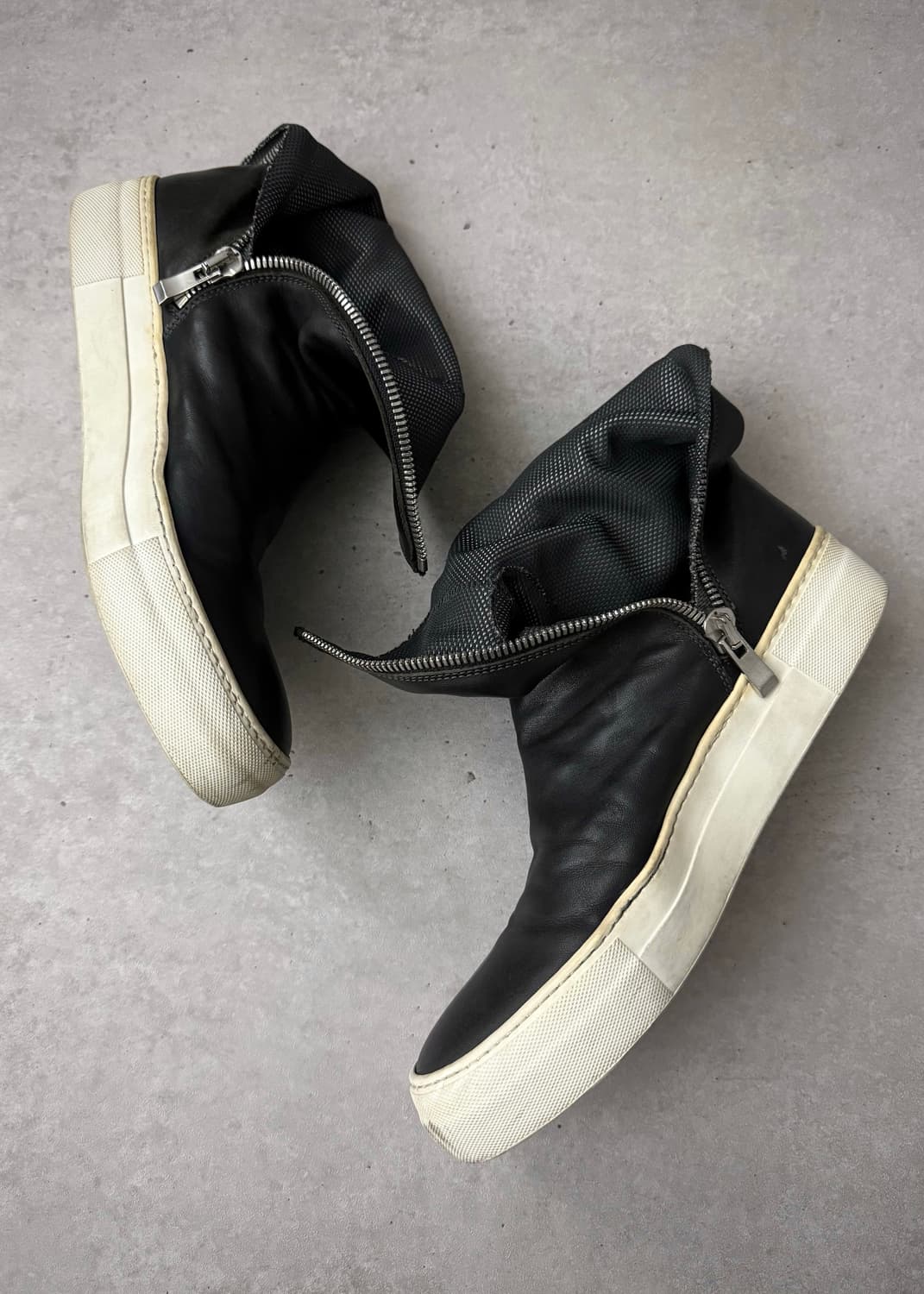 Incarnation horse leather sneakers 상품이미지3