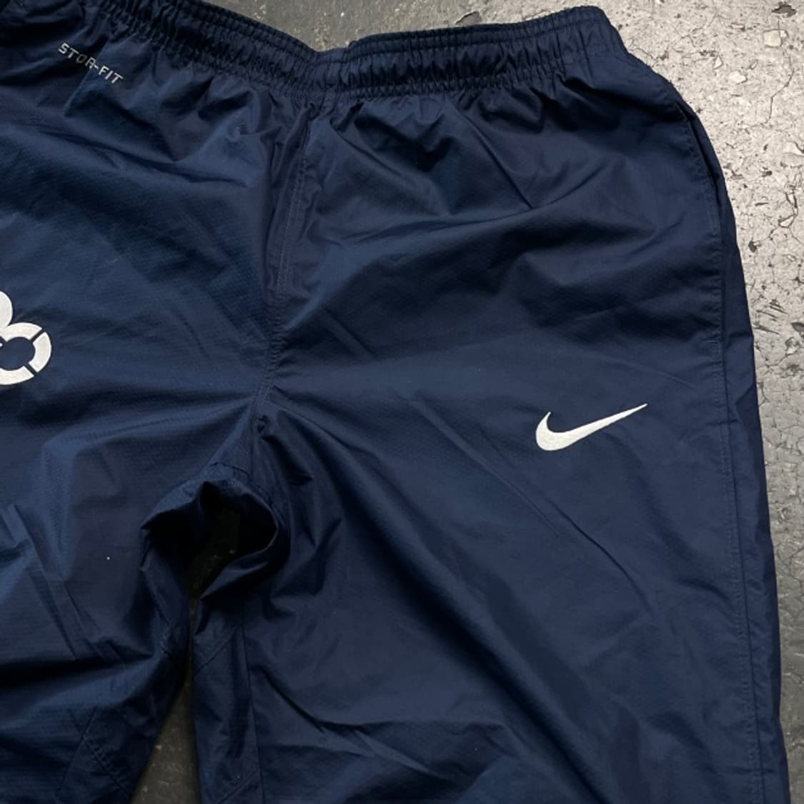 100 나이키 스톰핏 토탈90 팬츠 상품이미지2