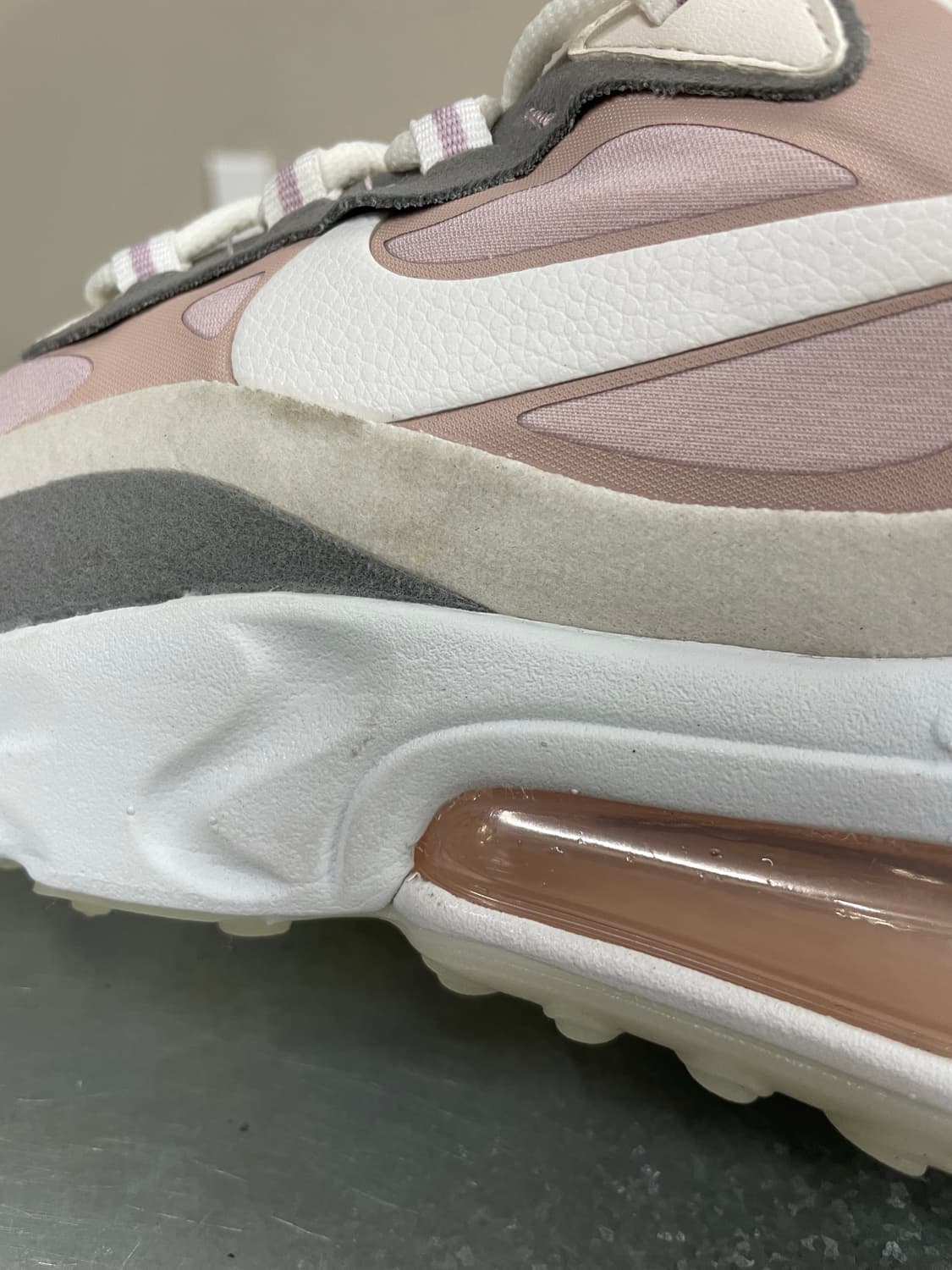 나이키 에어맥스 270 리액트 핑크 240 상품이미지9