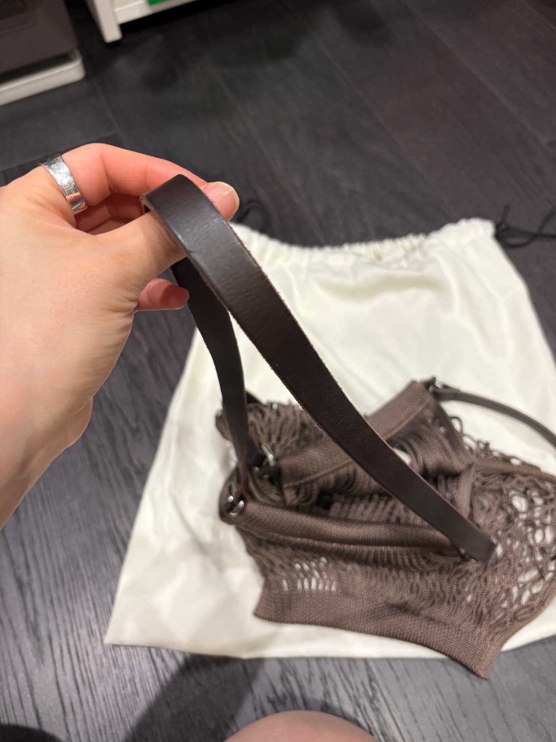 르메르 필트백 네트백 마롱글라쎄(미디움) 상품이미지3