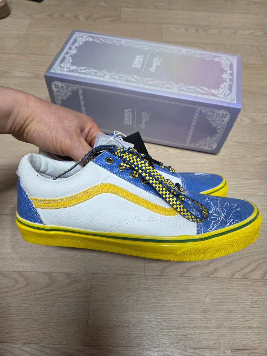 (새상품)반스 x 디즈니 콜라보 올드스쿨 데님 덕  상품이미지5