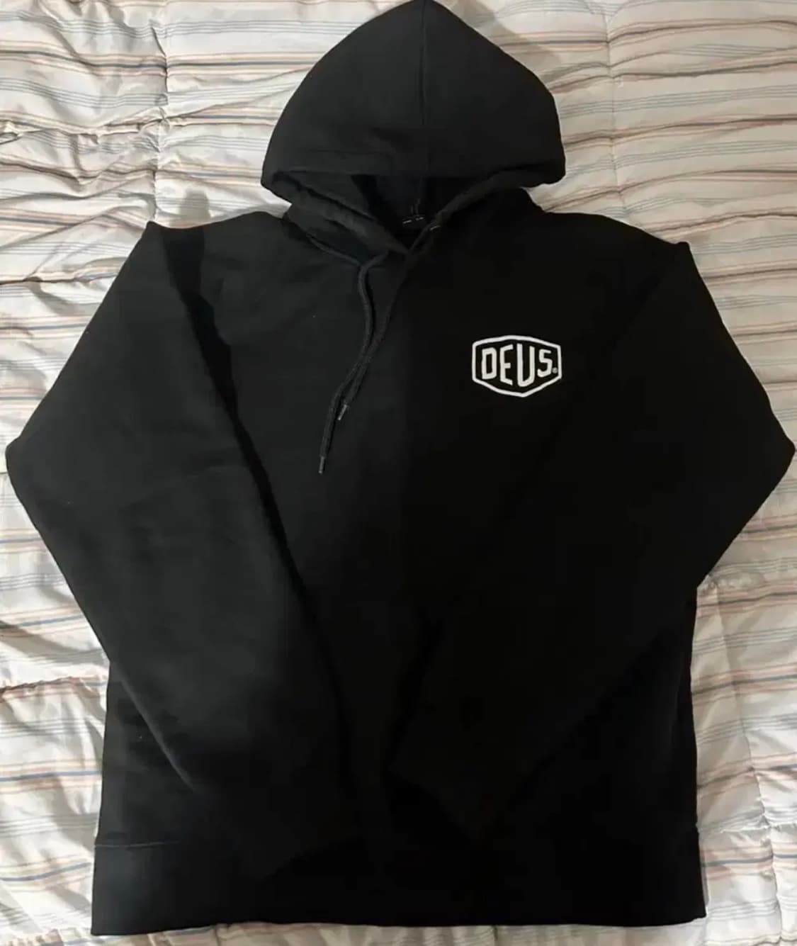 데우스 후드티 상품이미지1