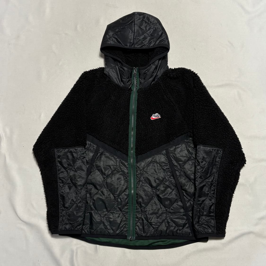 XL 나이키 블랙 그린 배색 셰르파 플리스 상품이미지2
