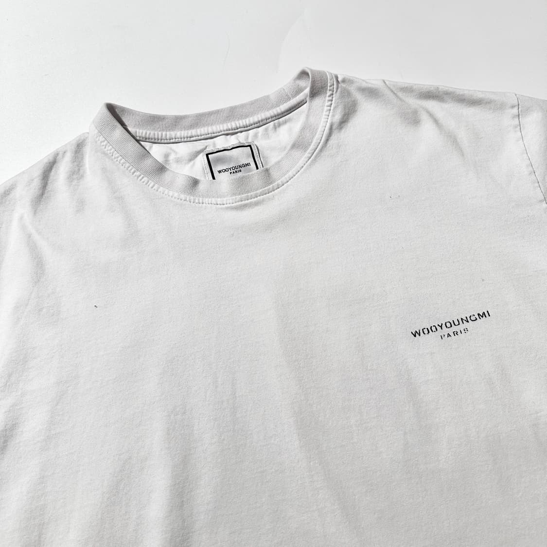 (매장판) 우영미 플라워 프린트 백로고 반팔 티셔츠 상품이미지5