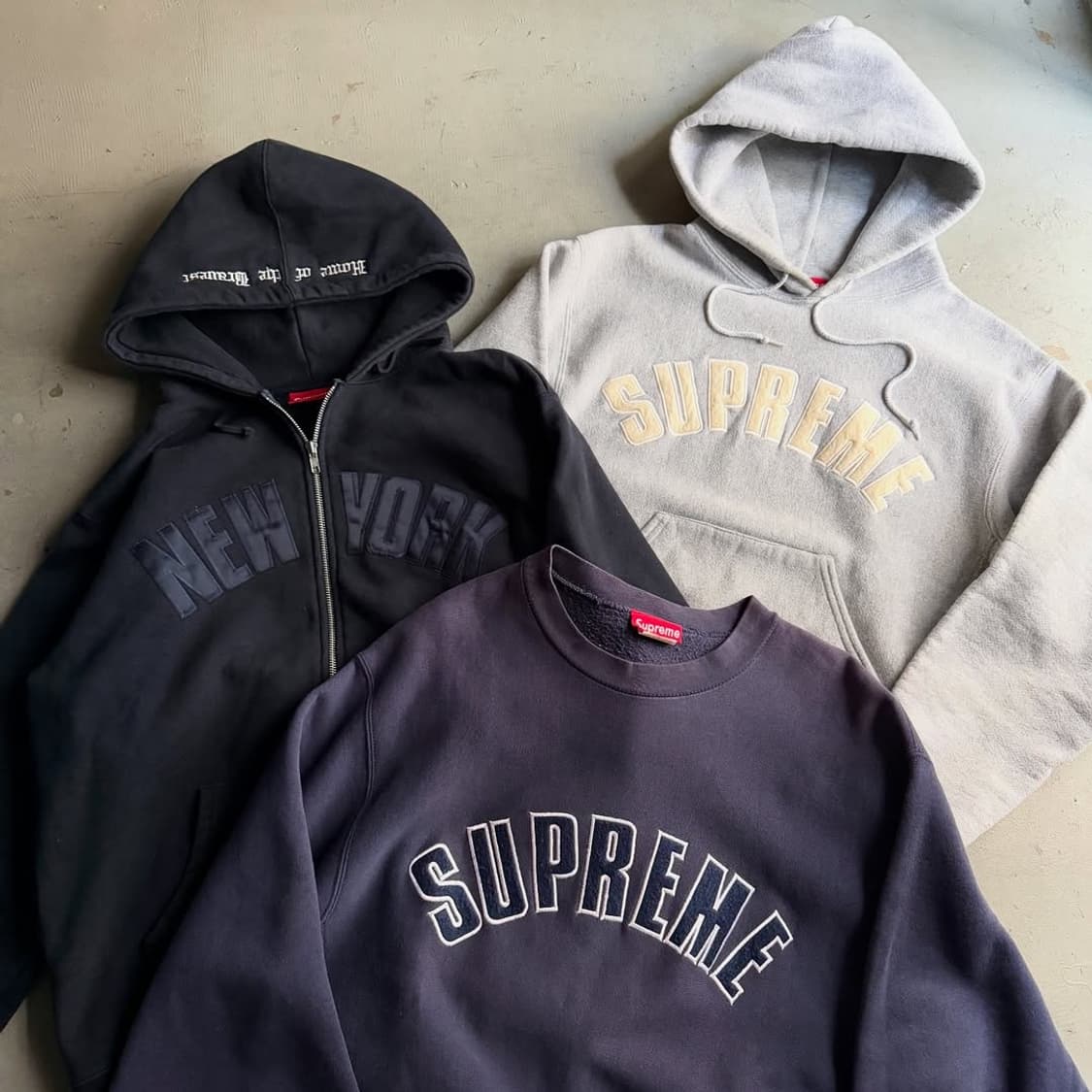 슈프림 90s 아크로고 크루넥 블랙 상품이미지8