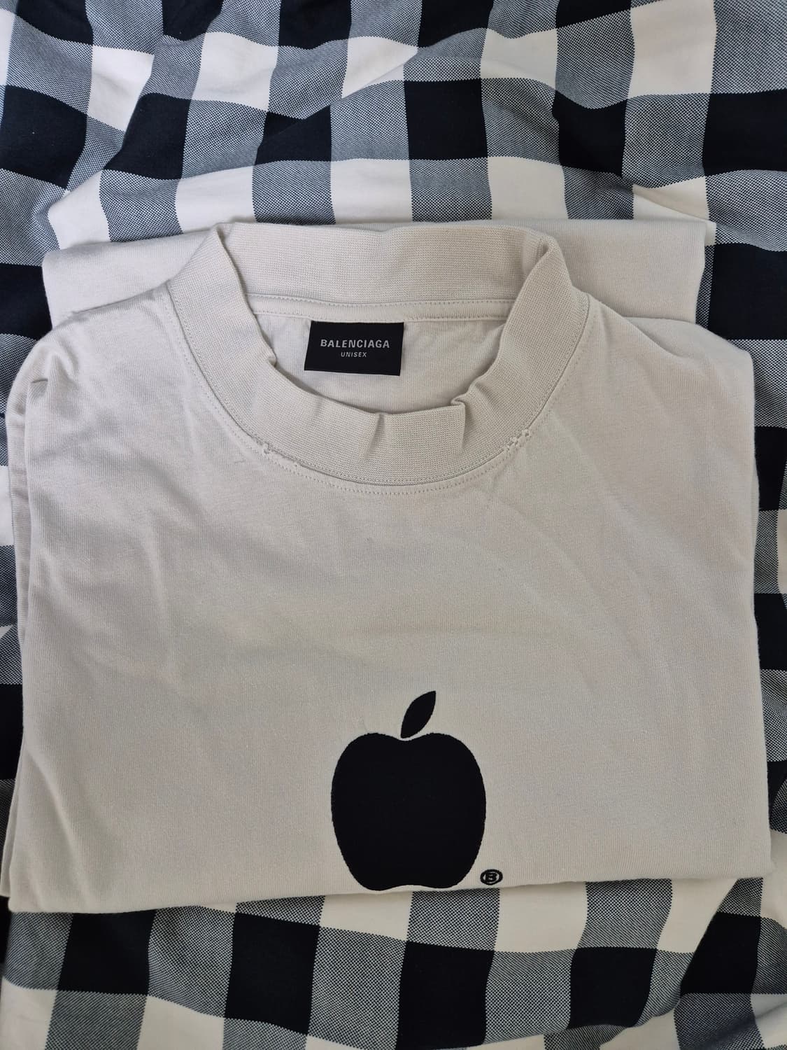 [3] 발렌시아가 비 디프런트 티셔츠 아이보리 상품이미지2