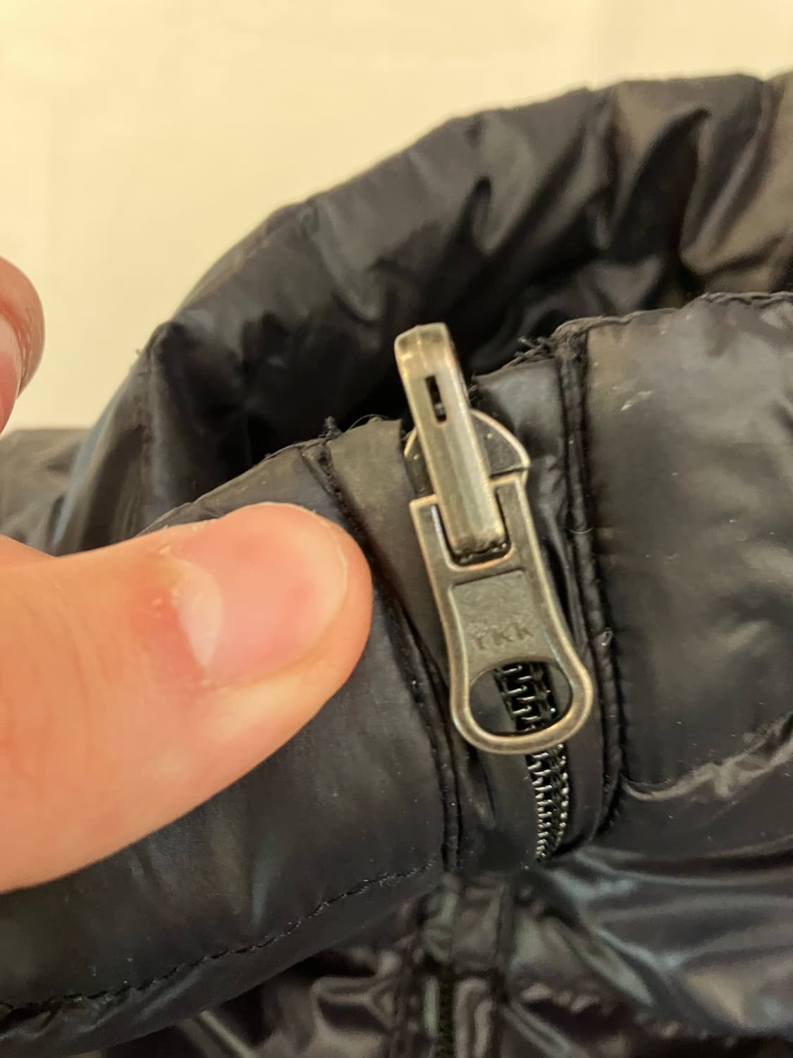 노스페이스 마티에 700필 유광 애벌래 경량패딩 상품이미지6