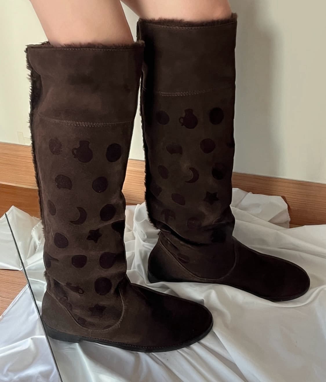츠모리 치사토 별 도트 스웨이드 융털 롱부츠 퍼 부츠 상품이미지10