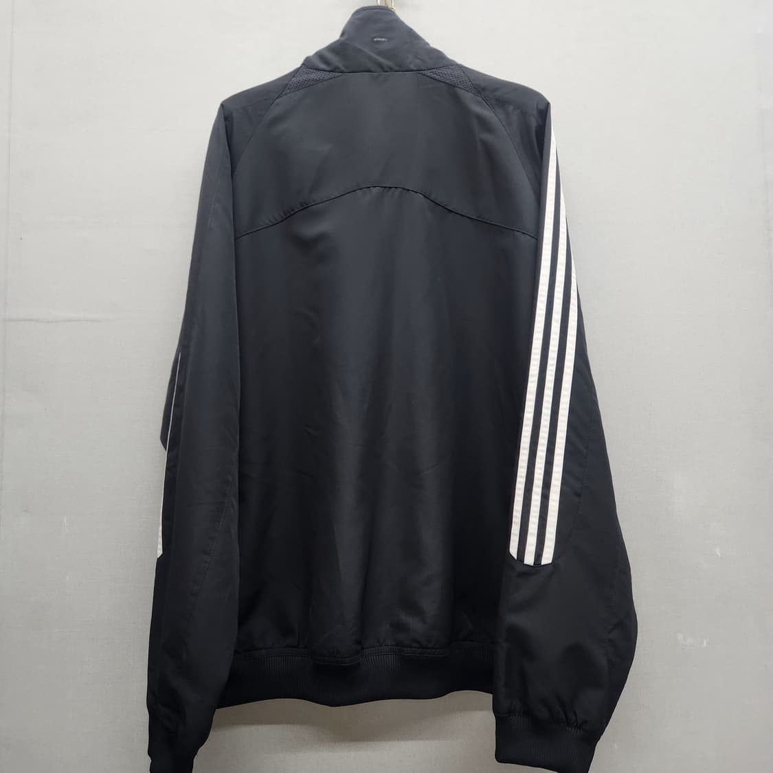 아디다스 오리지널로고 삼선 바람막이 105(XL~2XL) 상품이미지4