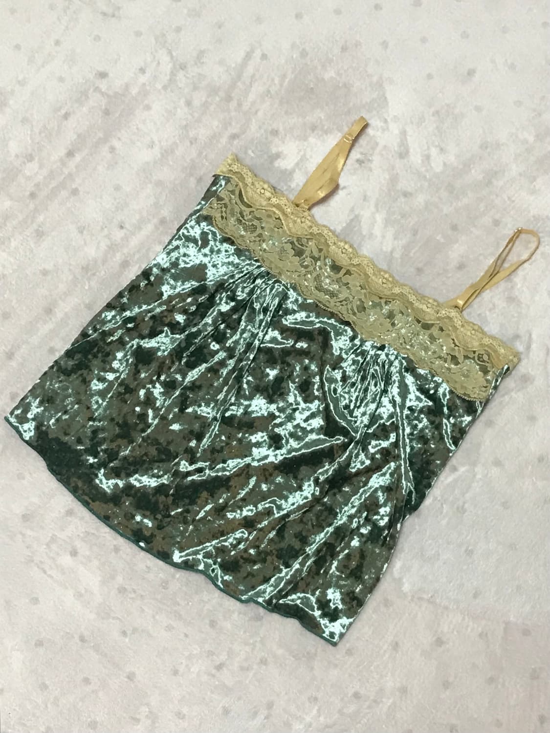 벨벳 에메랄드 땡땡이 나시 상품이미지1