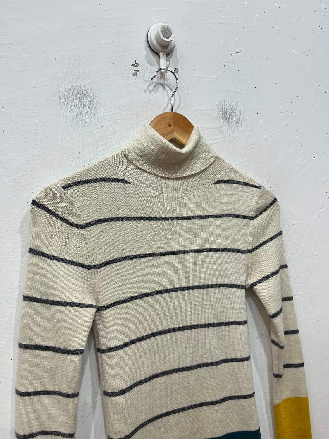 폴스미스 스트라이프 터틀넥 니트 우먼즈 상품이미지2