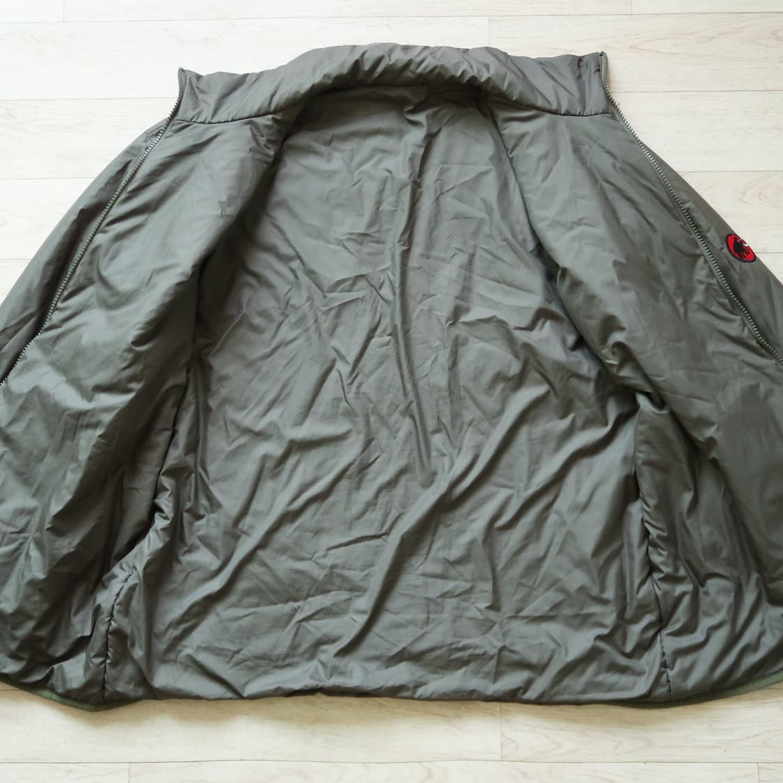 마무트 고프코어 경량 패딩 상품이미지8