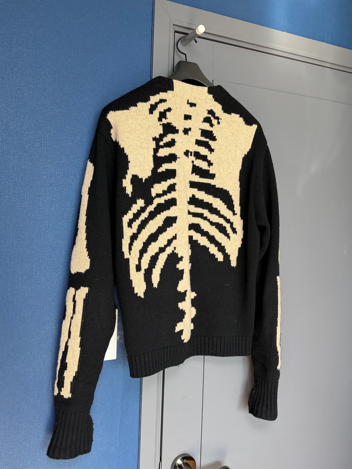 캐피탈 본 니트 가디건 블랙 (3) 상품이미지3