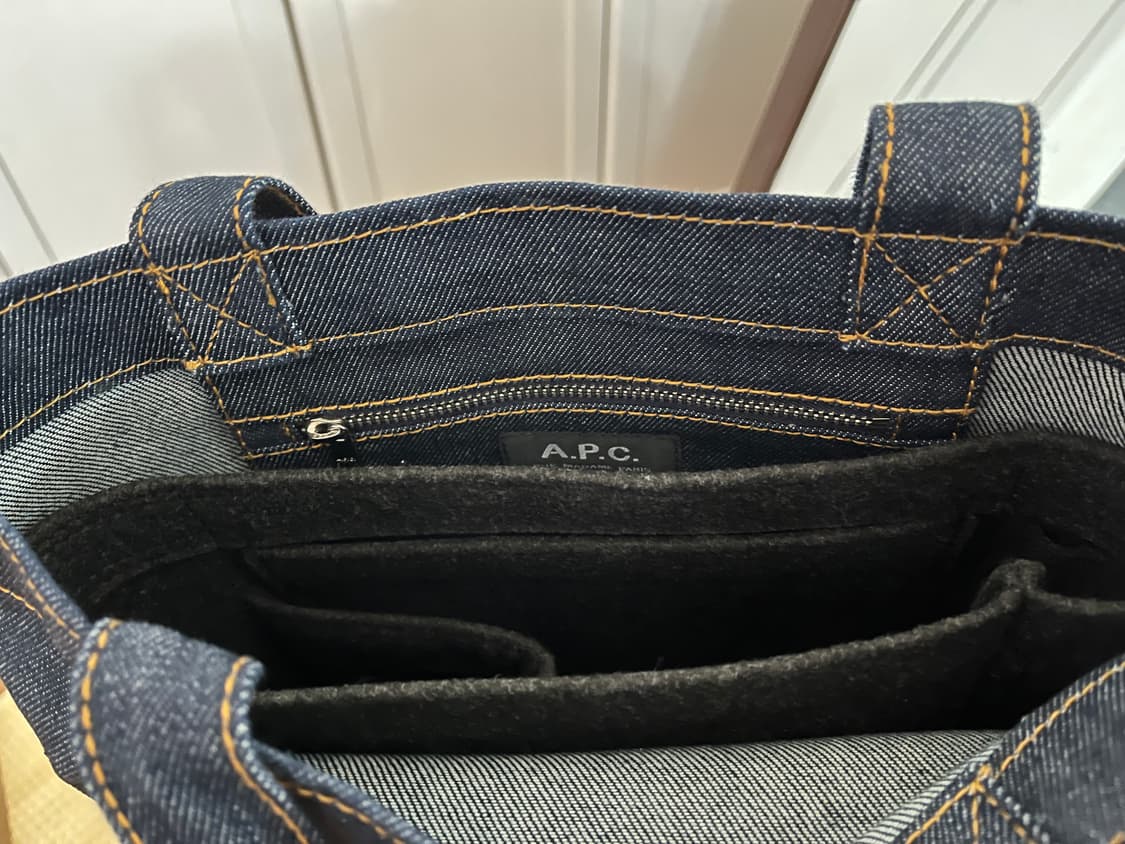 아페쎄 악셀 스몰 토트백(썸백 제공) 상품이미지7