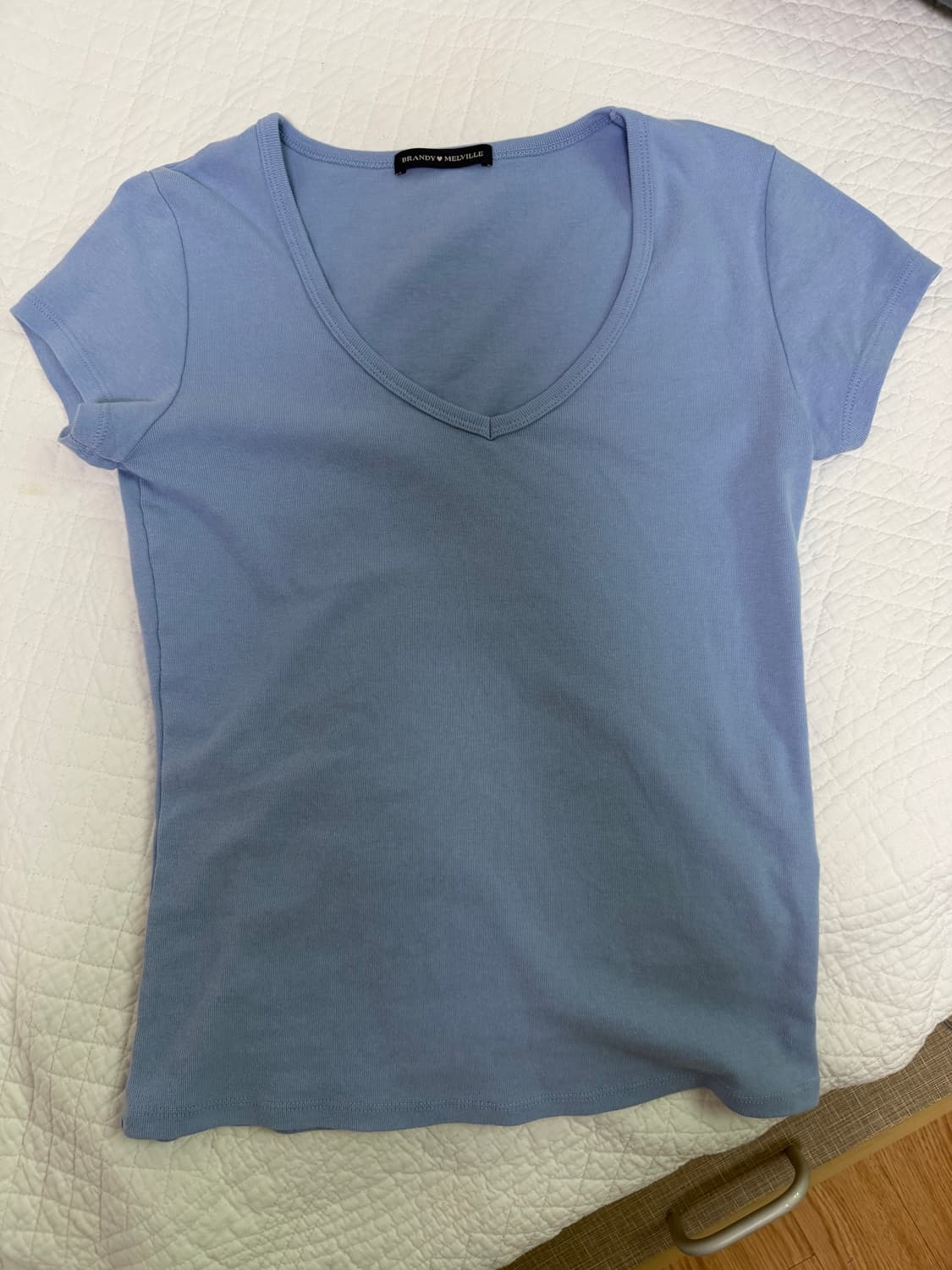 brandymelville 브랜디멜빌 브이넥 반팔 티 상품이미지2