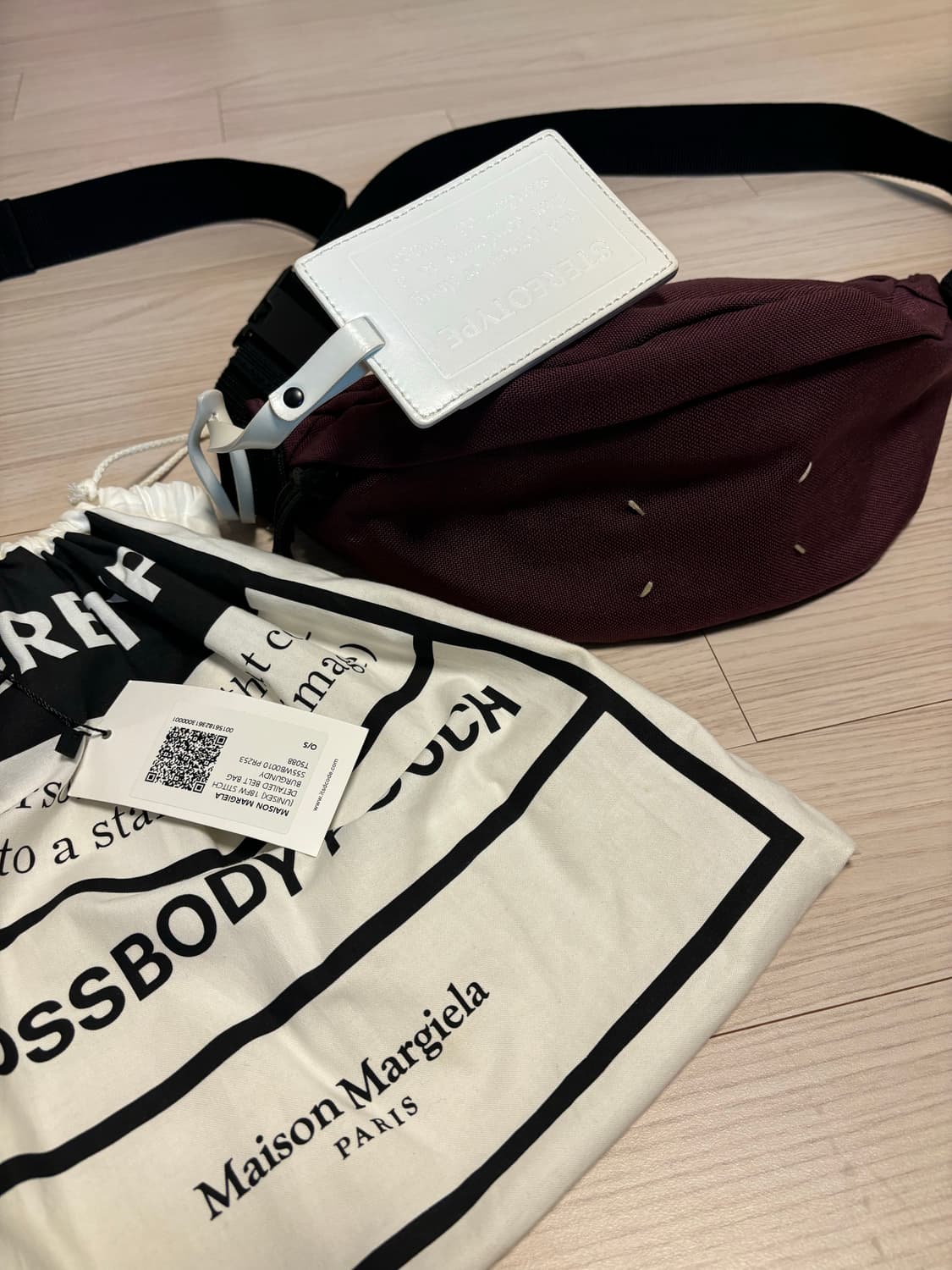 마르지엘라 버건디 슬링백 상품이미지1