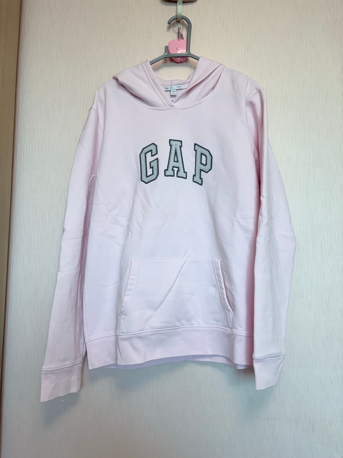 GAP 갭 딸기우유 후드티 상품이미지1