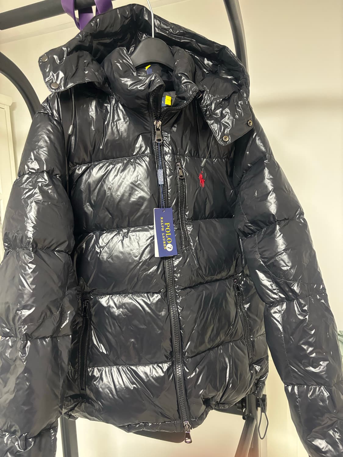 새상품 폴로 유광 패딩 L 상품이미지1