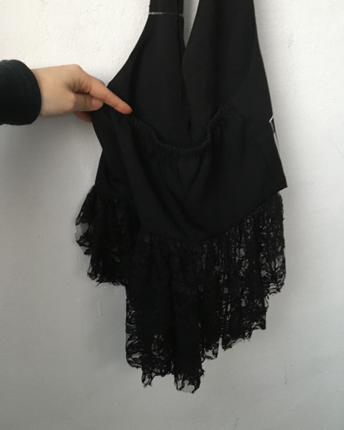 Lace trimming point vest 상품이미지4