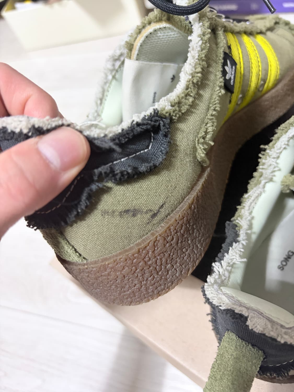 아디다스 송포더뮤트 올리브 275 상품이미지4