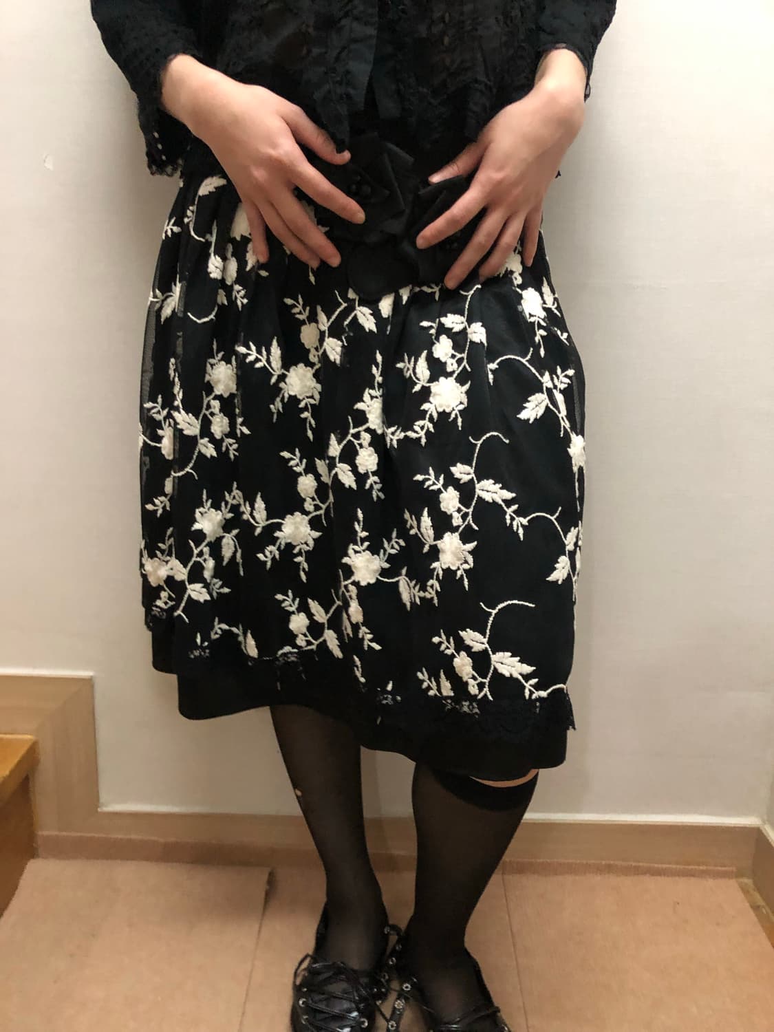 빈티지 네이비 플라워 미디 스커트 상품이미지5