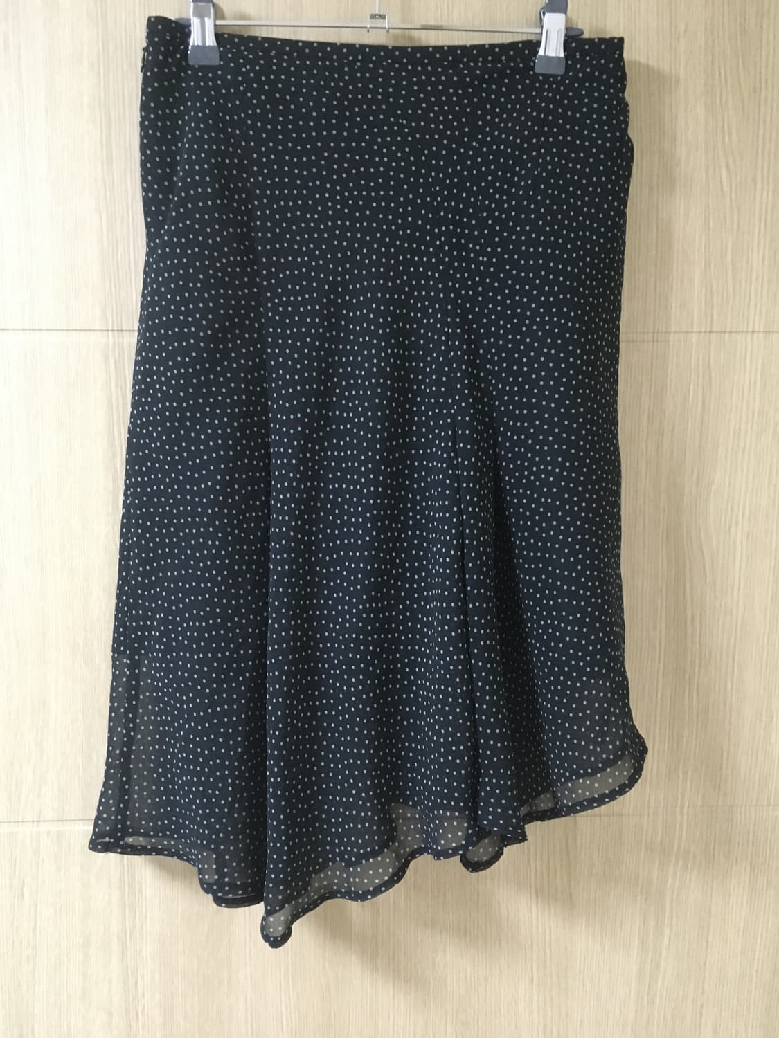 Dot unbalance skirt 상품이미지1