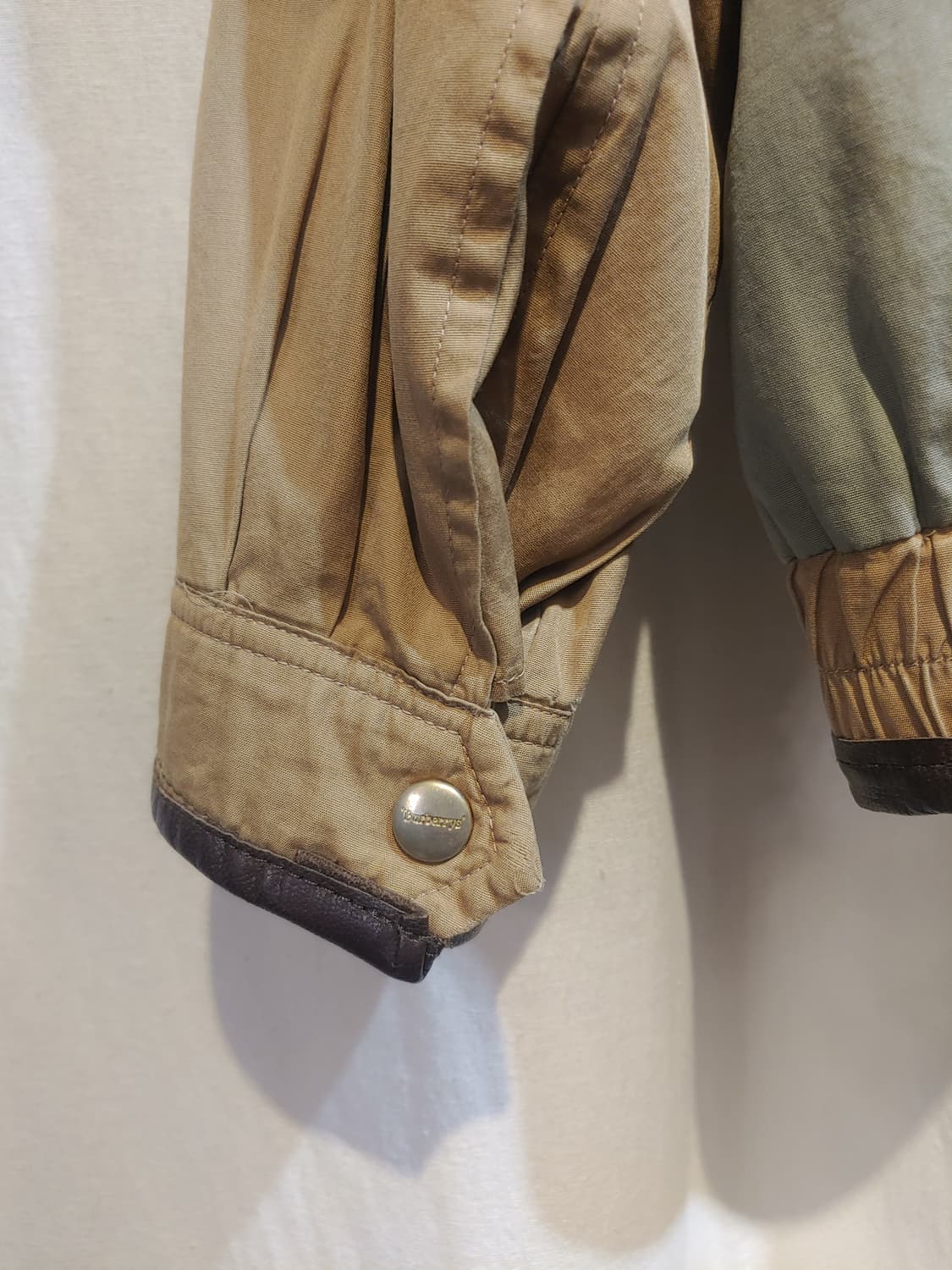 버버리 남성 간절기 점퍼 상품이미지6