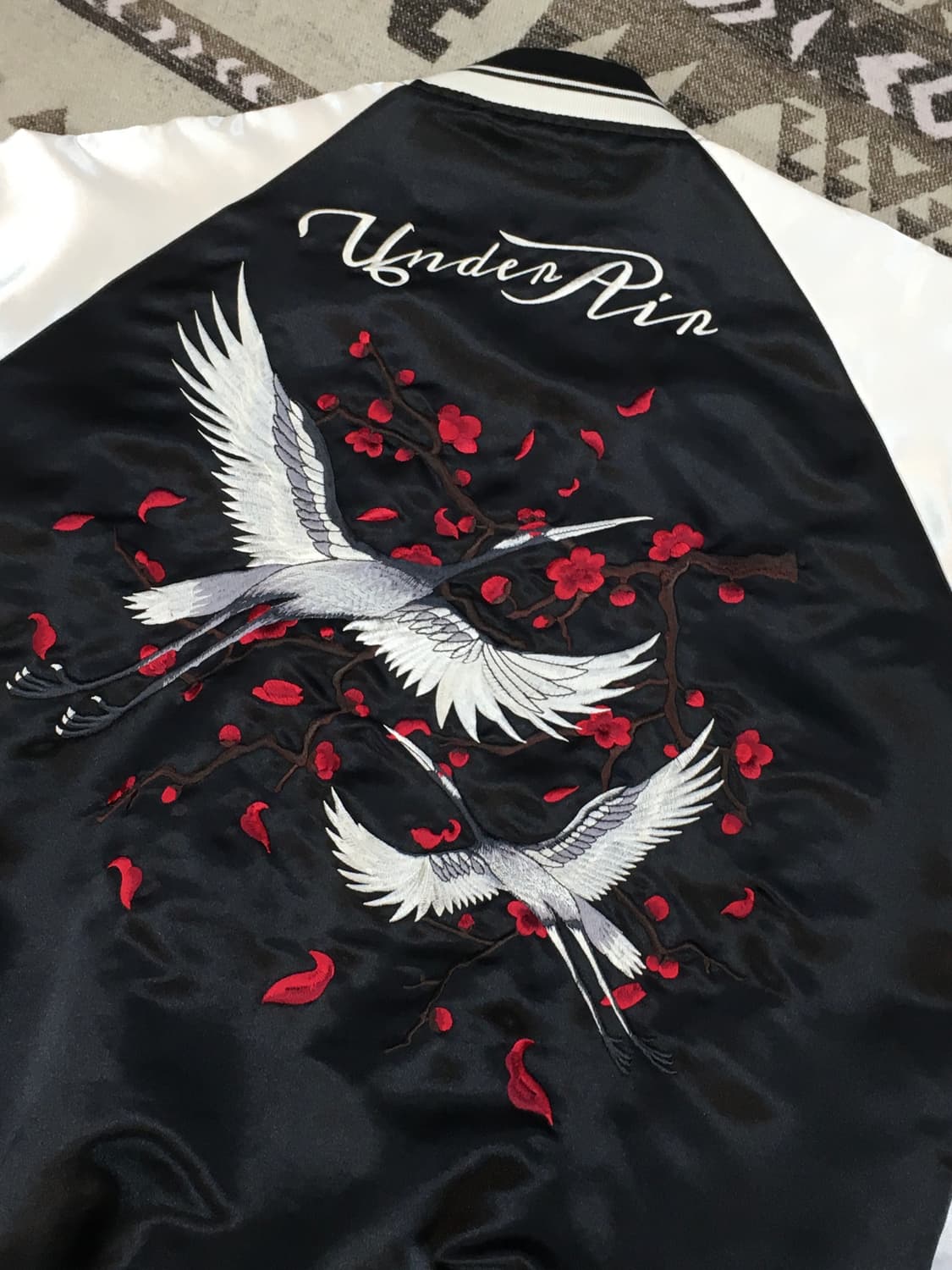 언더에어 크레인 사틴 수베니어 재킷 상품이미지7